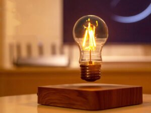 Creative Minimal Self-rotating Wireless Powered Maglev Bulb
